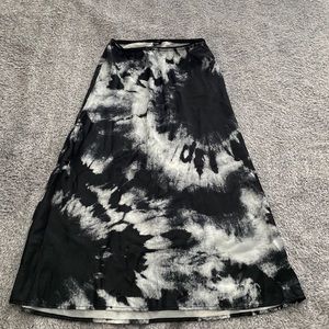 Over knees skirt